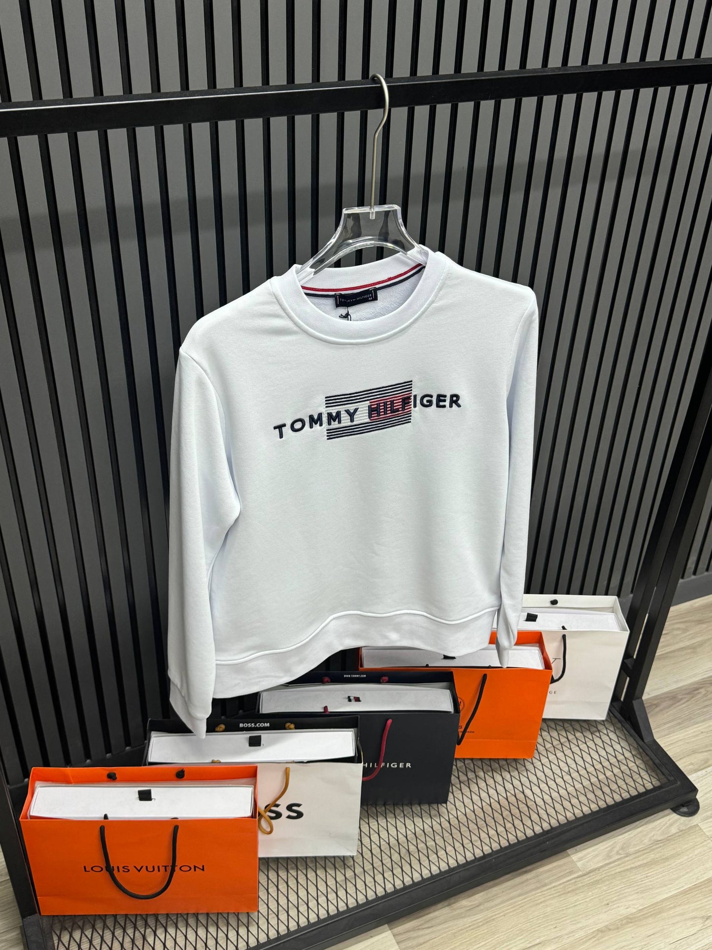 White Tommy Hilfiger Sweatshirt